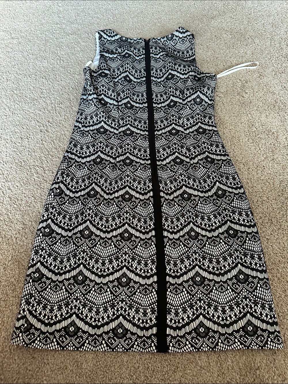 Jessica Simpson Black and White Lace-Pattern Midi Dress - Picture 6 of 6